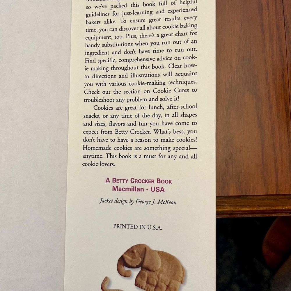 BETTY CROCKER  COOK BOOK - COOKIE COOK BOOK -  NEW - BEST-LOVED COOKIE RECIPES - Picture 4 of 5